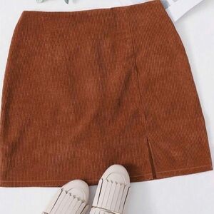Shein Corduroy Ribbed Brown Mini Skirt With Split Hemline Size Medium NWOT